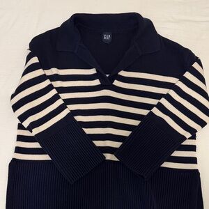 GAP Dark Blue and Cream Striped Pullover